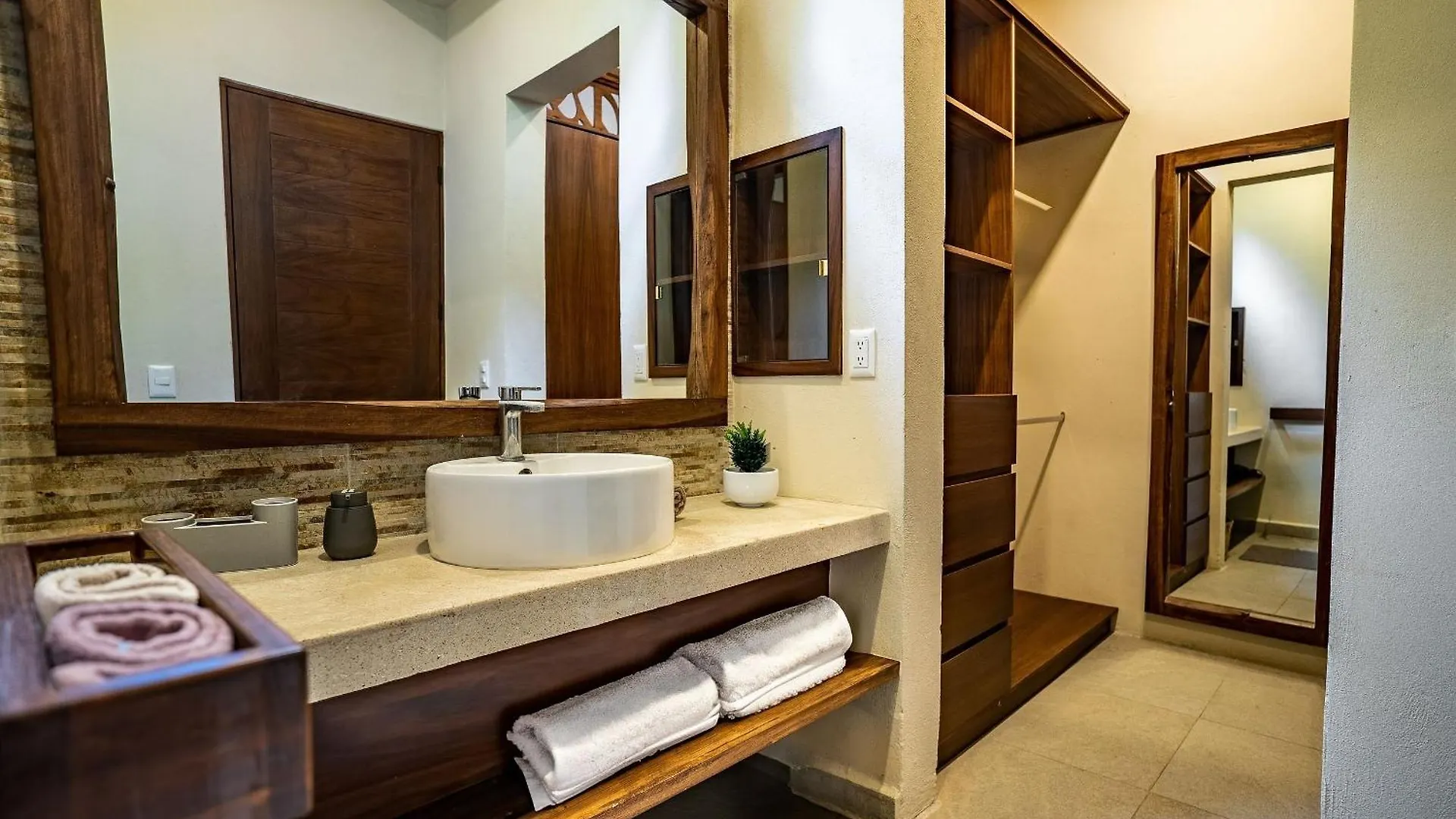 Casa Relaxo Villa En La Laguna Con Muelle Privado Buenavista  Buenavista (Quintana Roo)