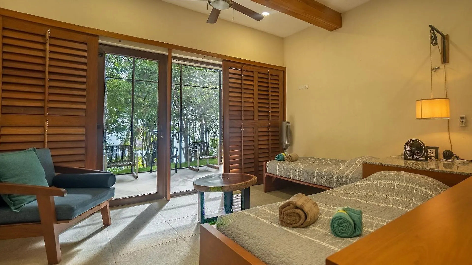 Holiday home Casa Relaxo Villa En La Laguna Con Muelle Privado Buenavista